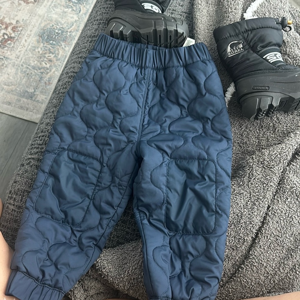 Patagonia Baby Quilted Puff Joggers 2T